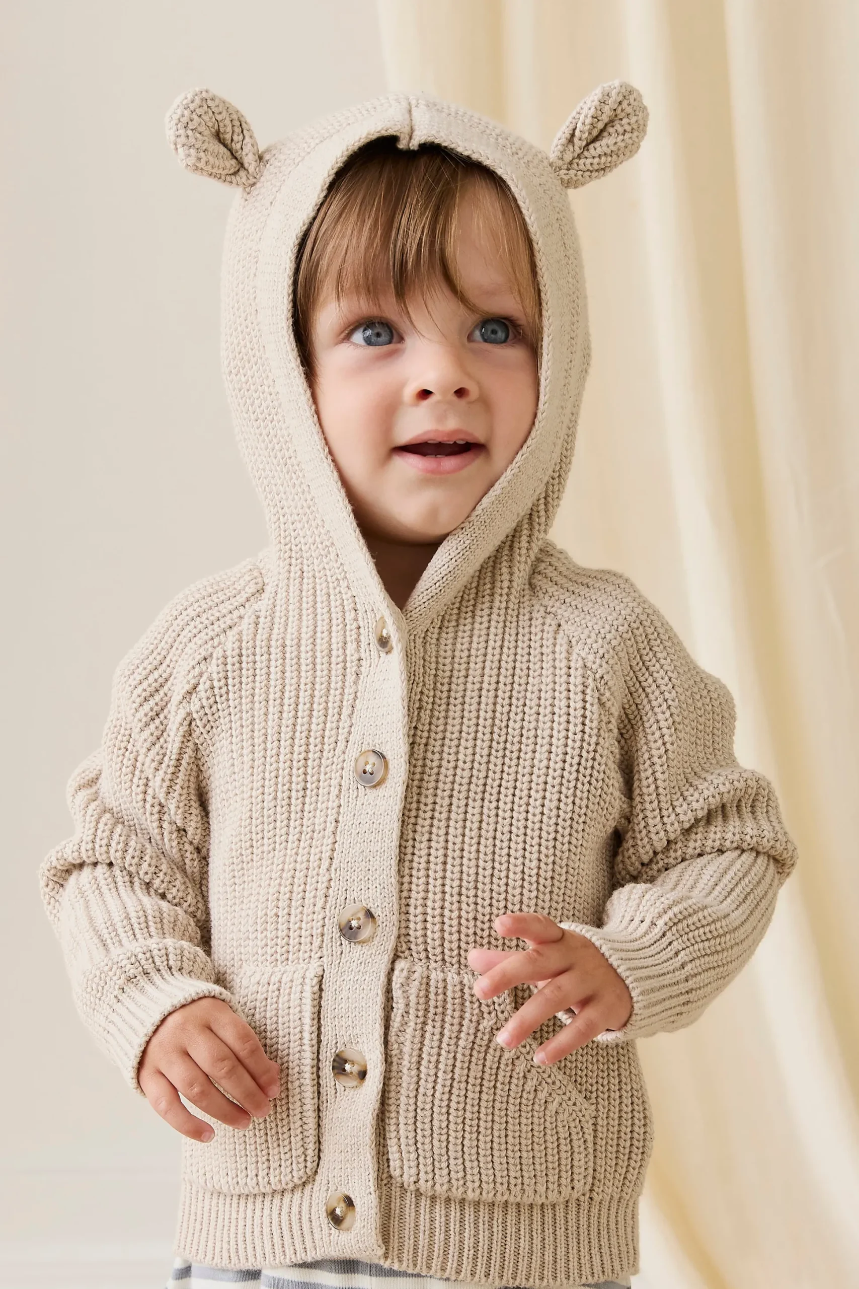 Bear Cardigan-Oat