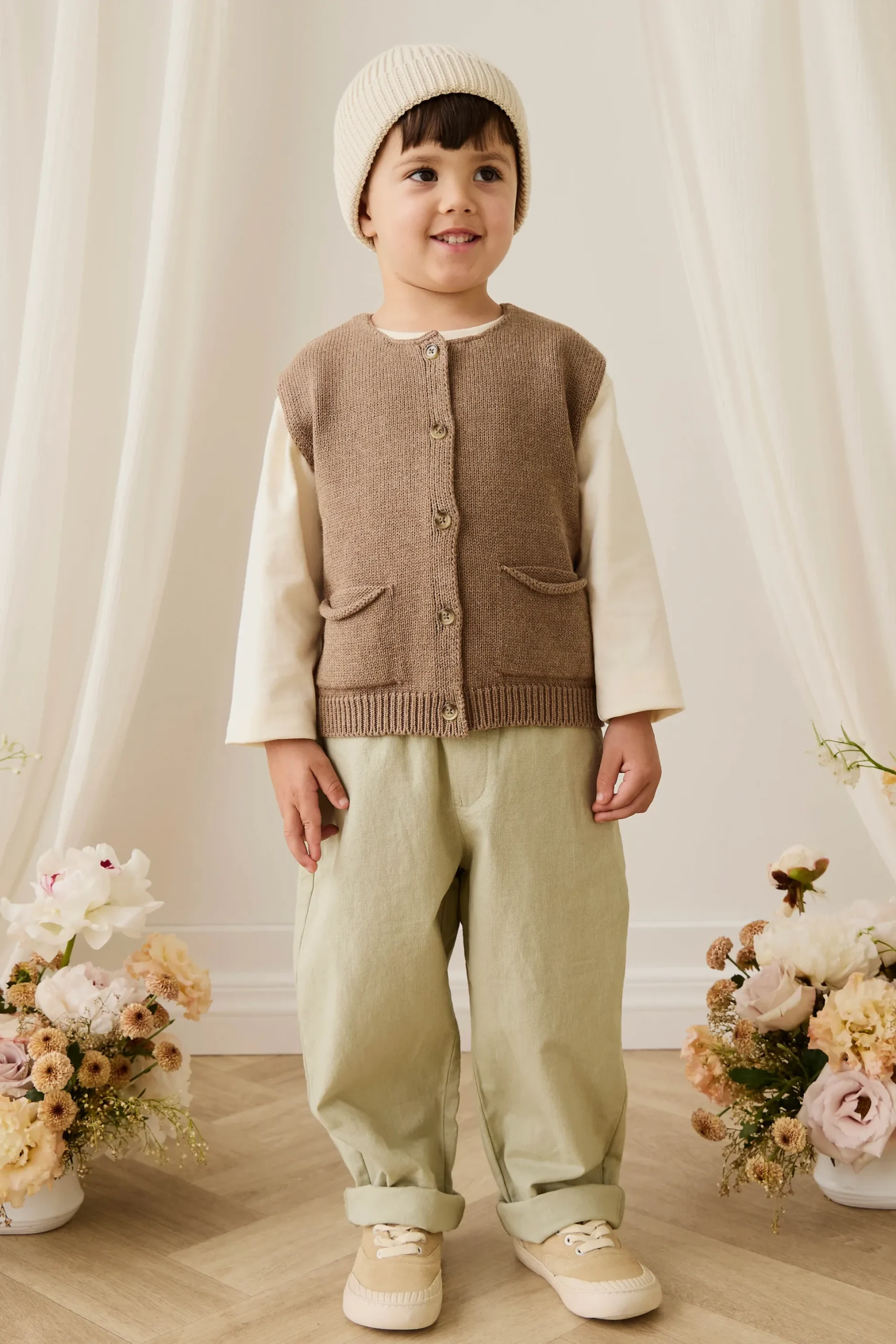 Flynn Vest - Doe