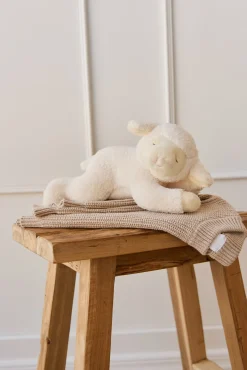 Snuggle Bunnies - Lambie