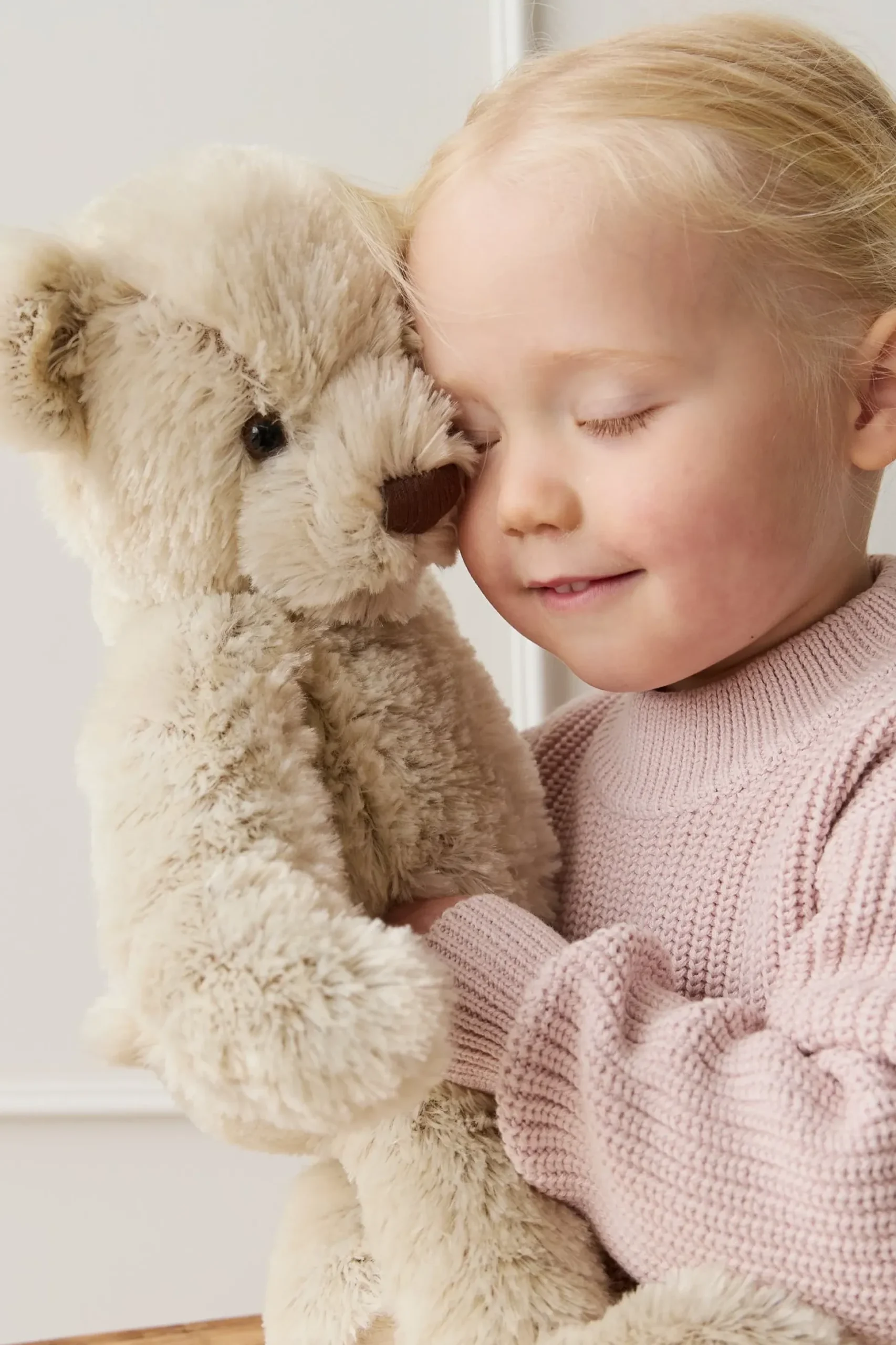 Snuggle Bunnies - Theo The Bear