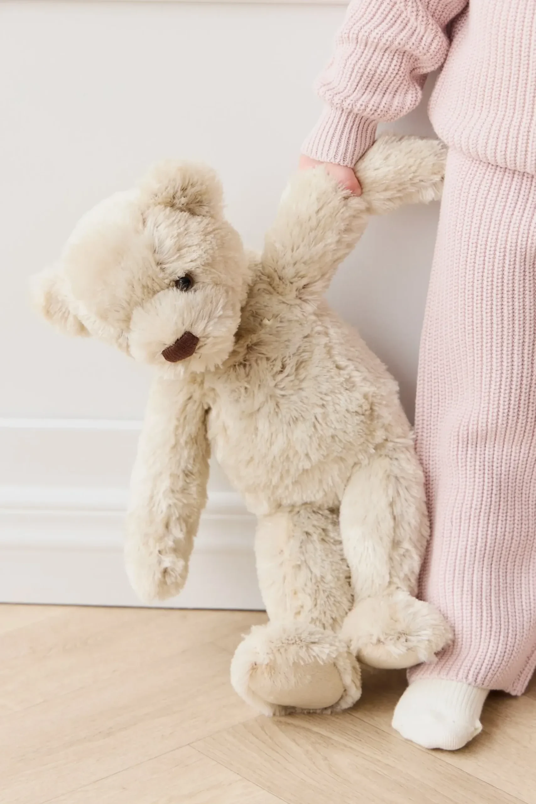 Snuggle Bunnies - Theo The Bear
